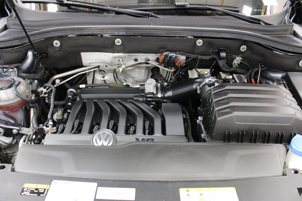 Certified 2023 Volkswagen Atlas Cross Sport SE FWD image 33