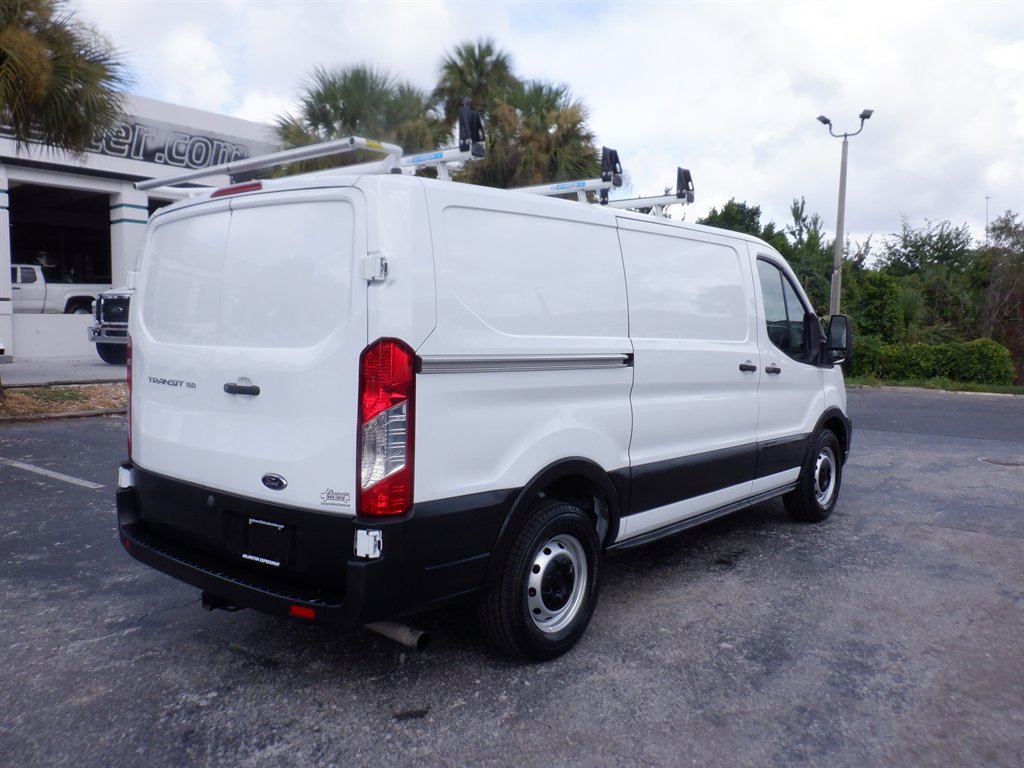 Used 2024 Ford Transit 150 Low Roof RWD image 7
