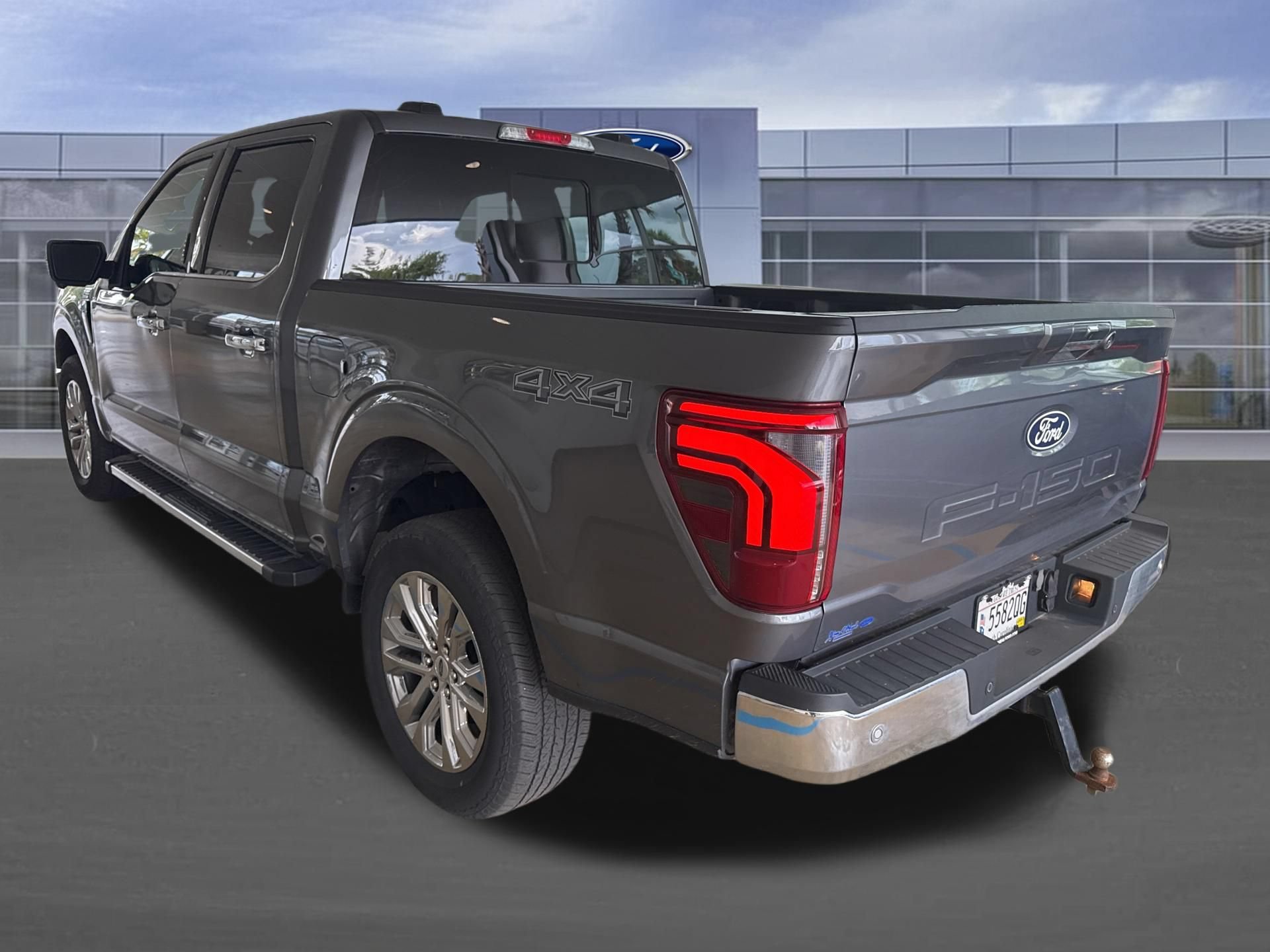 Used 2024 Ford F150 Lariat w/ Tow/Haul Package AWD/4WD image 7