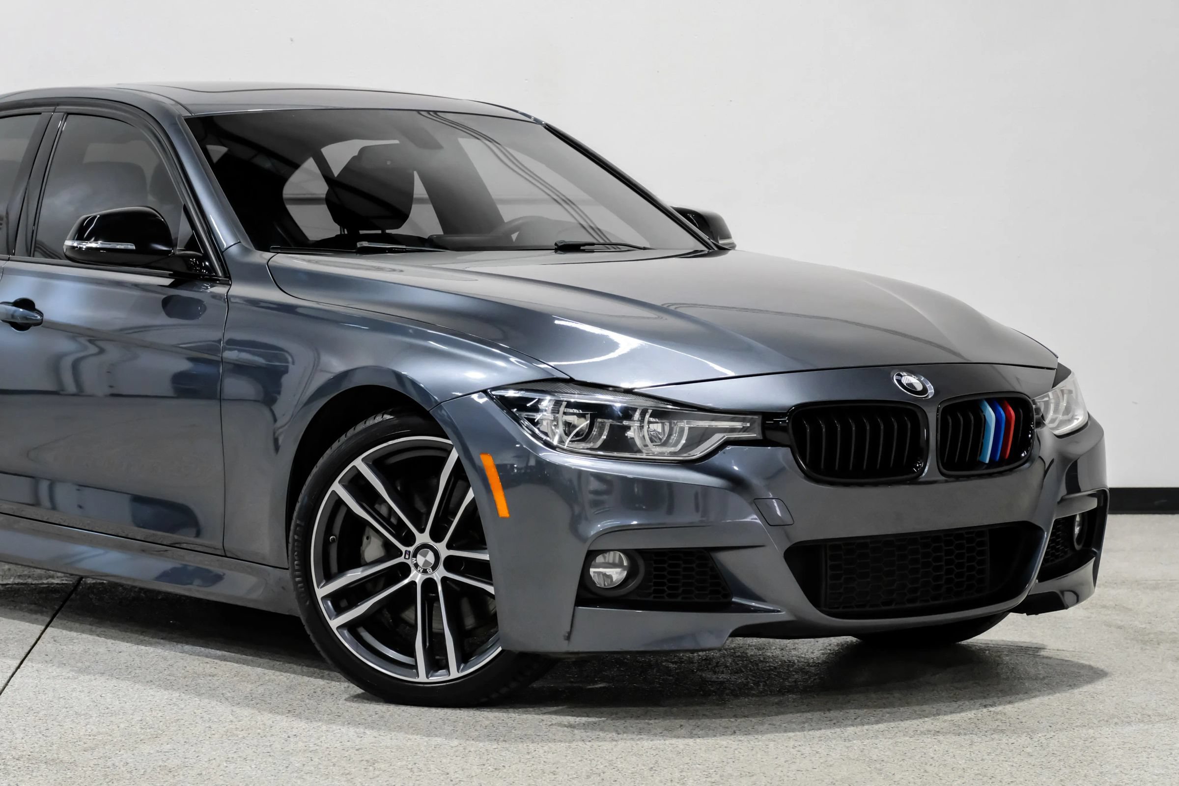 Used 2018 BMW 340i Sedan RWD image 13