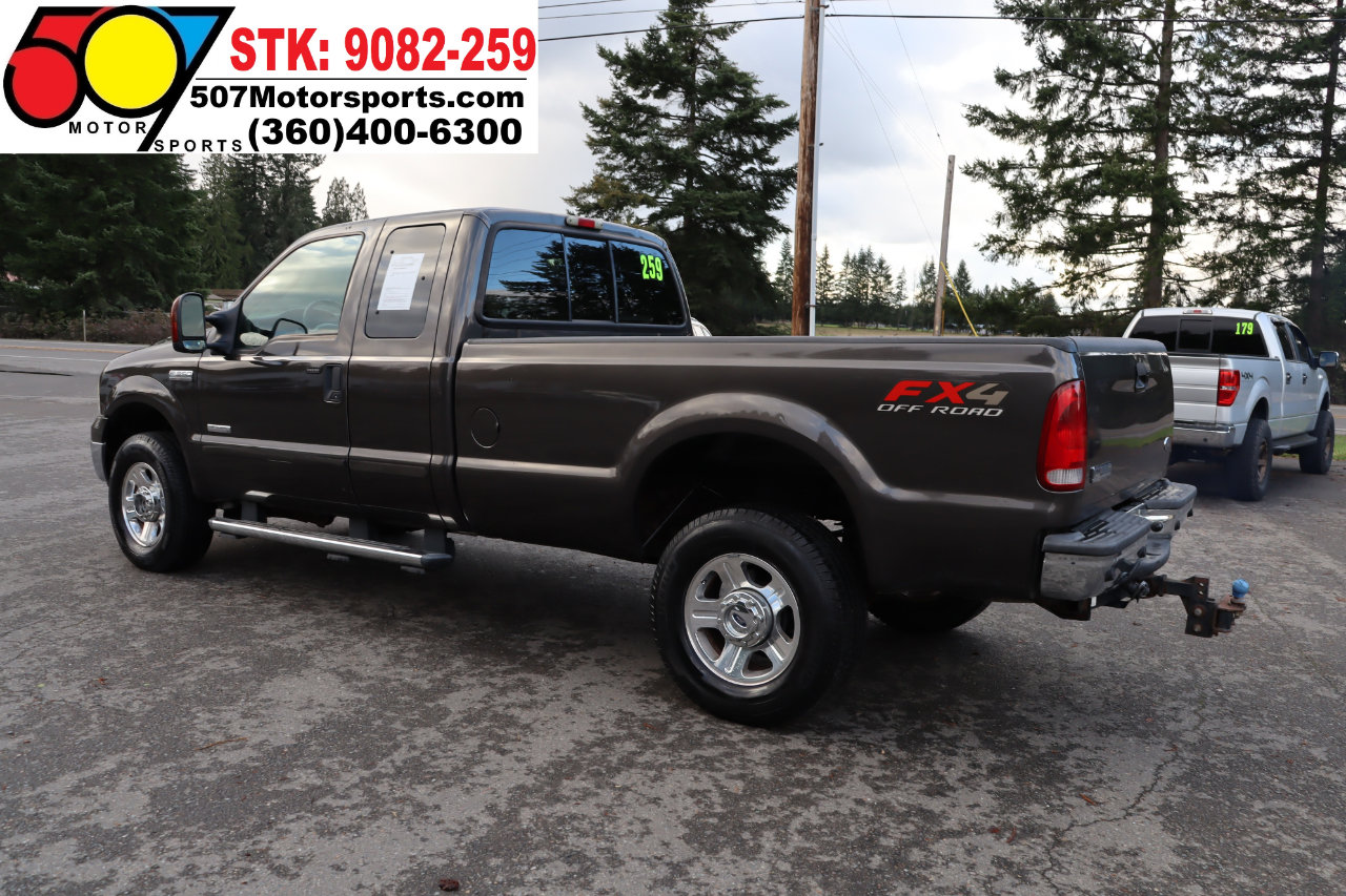 Used 2005 Ford F350 Lariat image 6