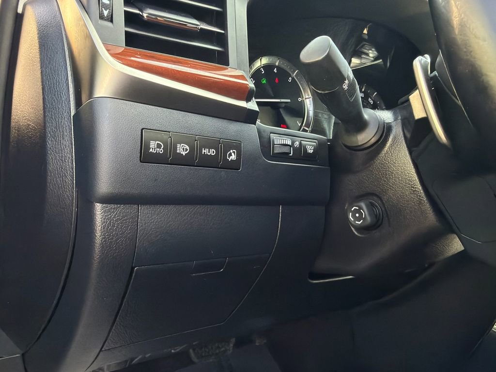 Used 2018 Lexus LX 570 4WD image 39