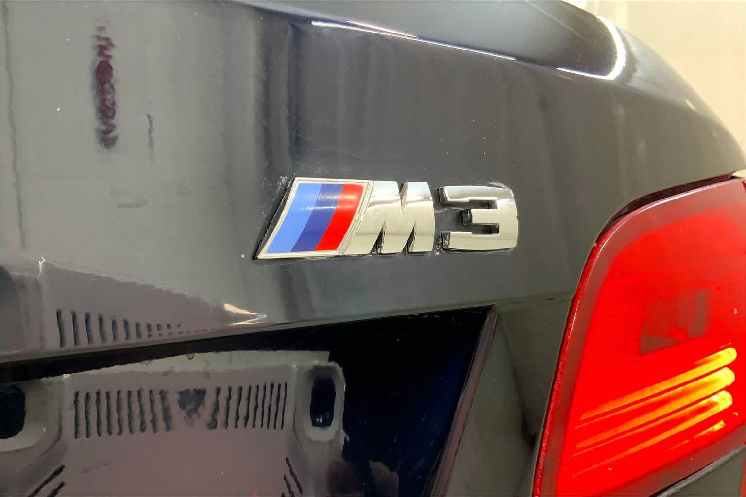 Used 2010 BMW M3 Convertible RWD image 29