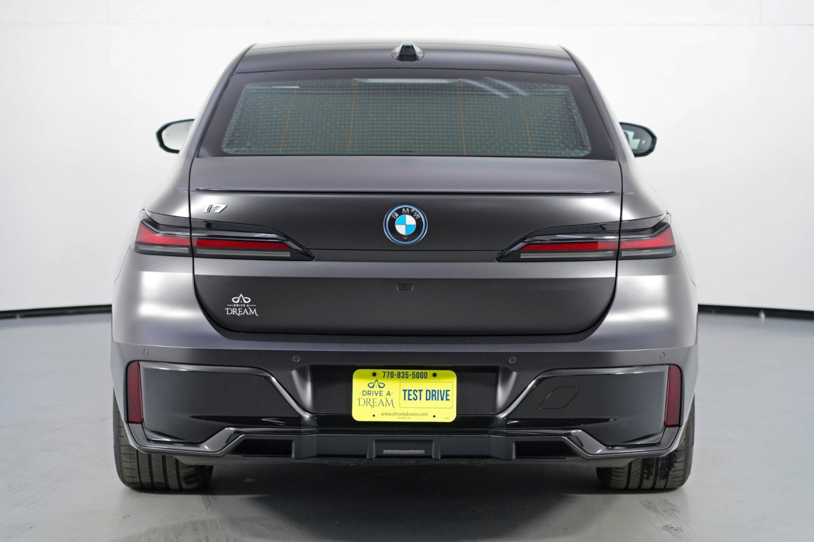 Used 2023 BMW i7 xDrive60 w/ Parking Assistance Package image 63