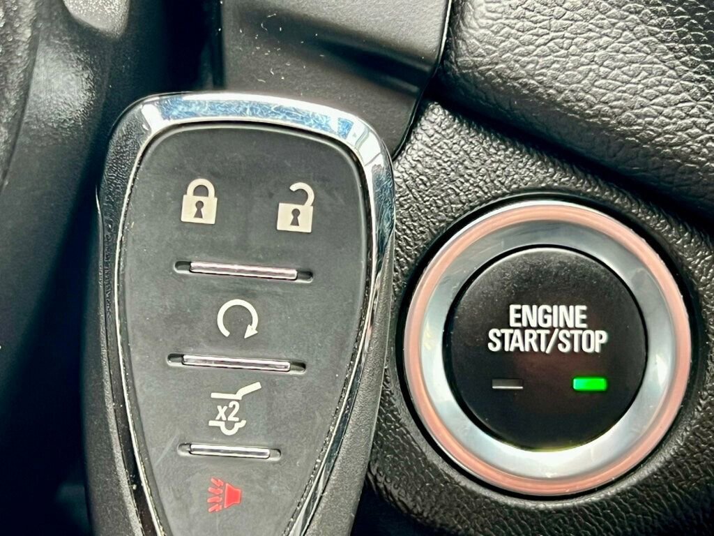 Used 2021 Chevrolet Equinox LT image 22