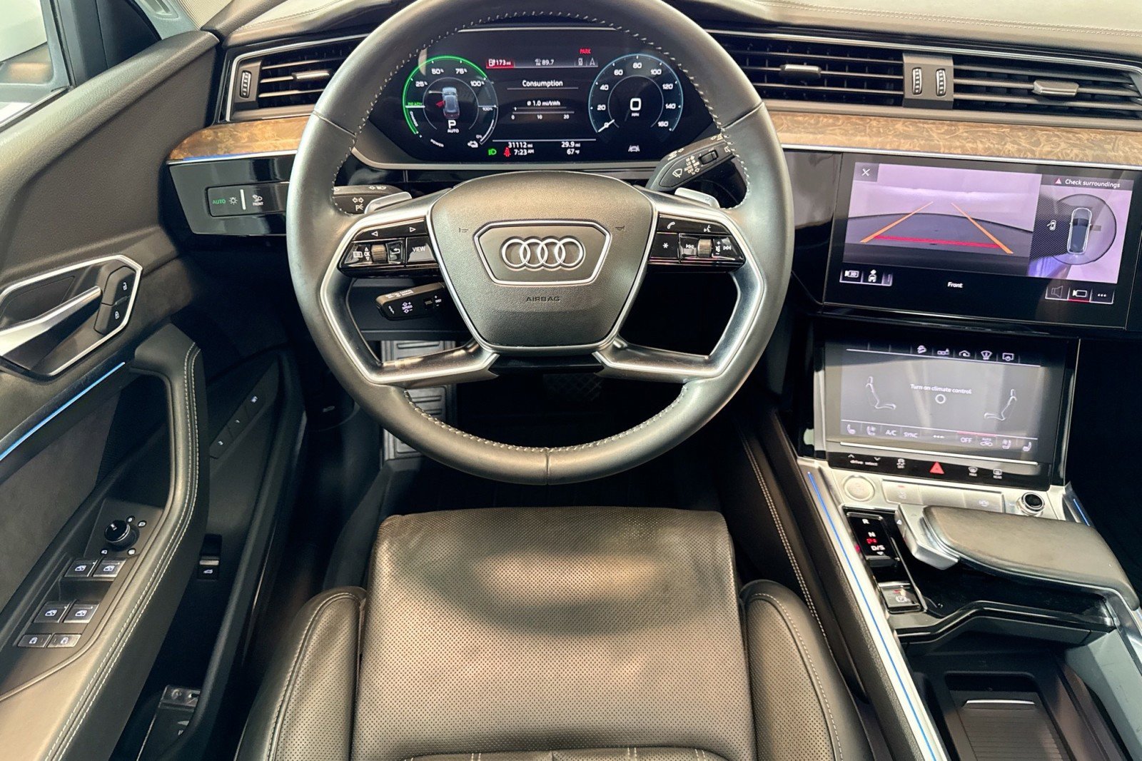Used 2019 Audi e-tron Prestige w/ Prestige Package image 21