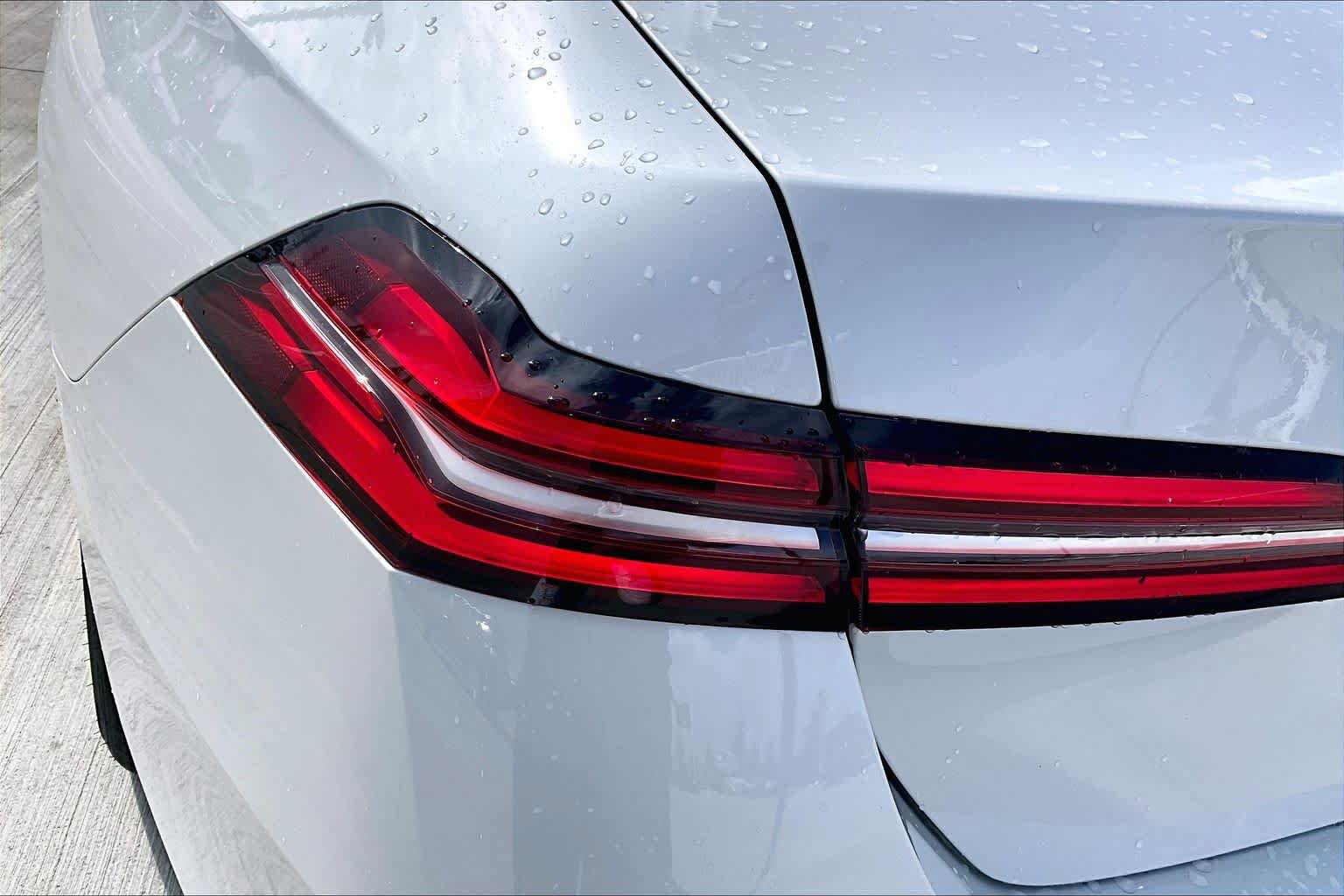 Used 2024 BMW 530i w/ M Sport Package image 25