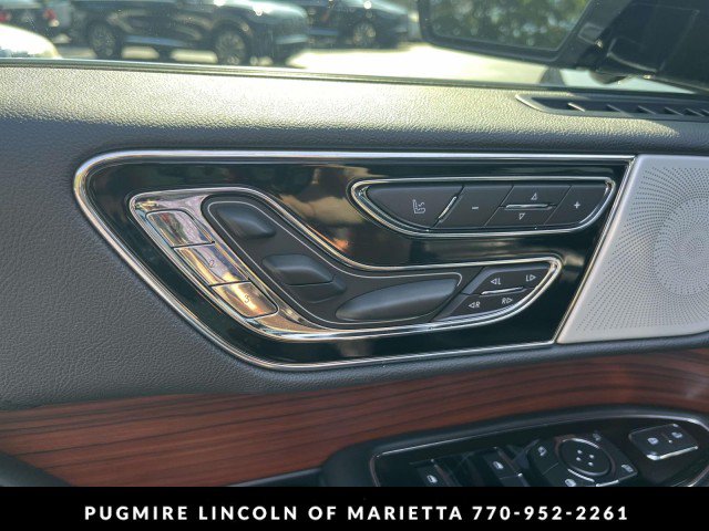 Used 2021 Lincoln Navigator Reserve w/ Luxury Package AWD/4WD image 27