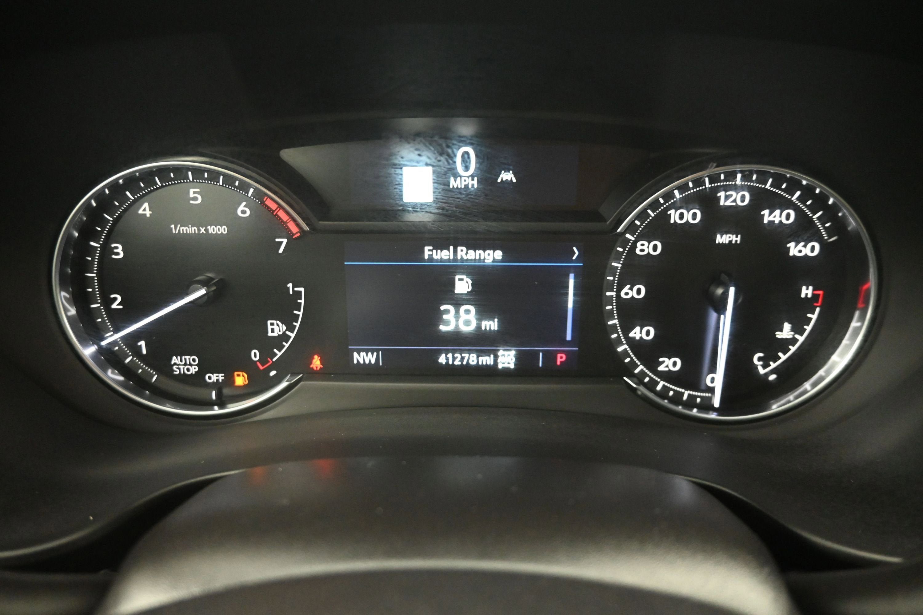 Used 2022 Cadillac XT4 Premium Luxury w/ Enhanced Visibility Package AWD/4WD image 14