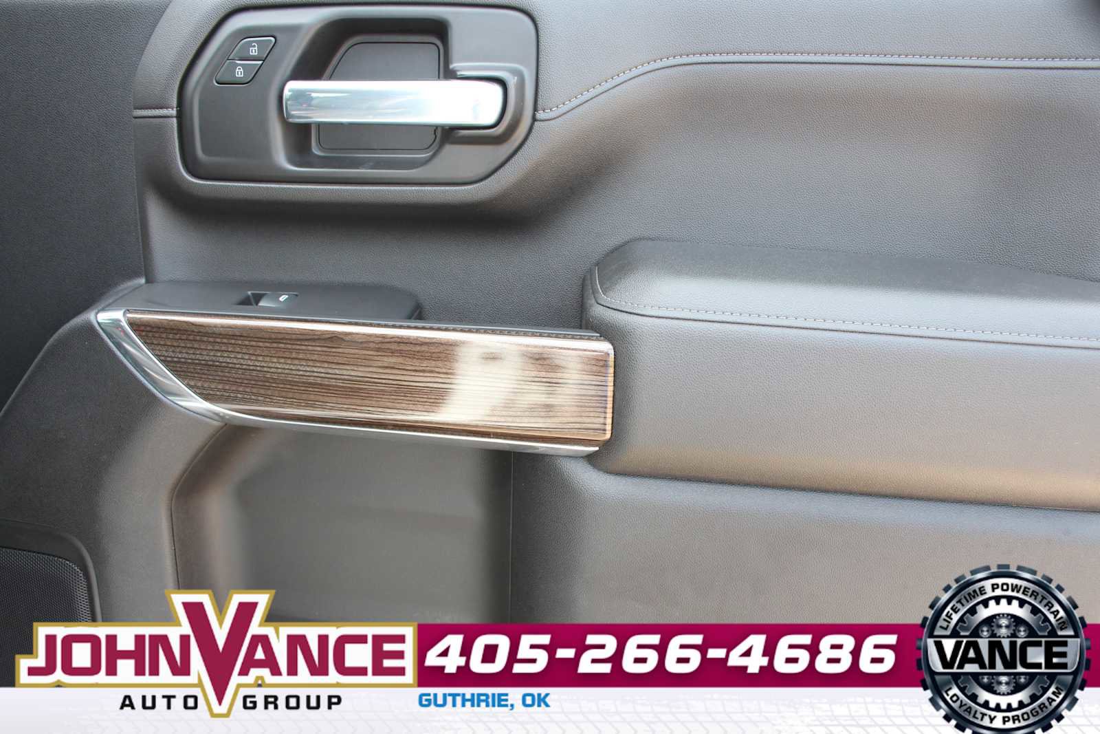 Used 2021 Chevrolet Silverado 2500 LT w/ Texas Edition AWD/4WD image 17