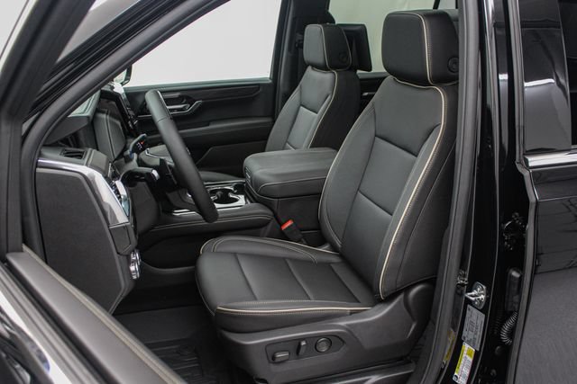 New 2026 GMC Yukon Elevation w/ Elevation Premium Package AWD/4WD image 11