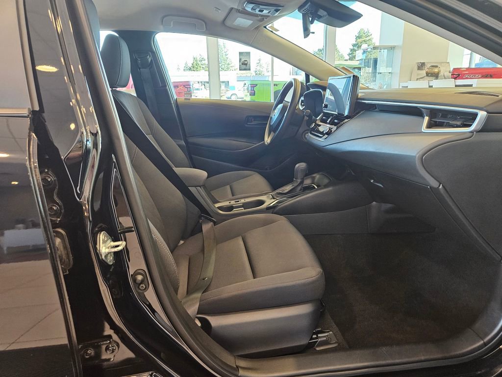 Used 2024 Toyota Corolla LE image 23