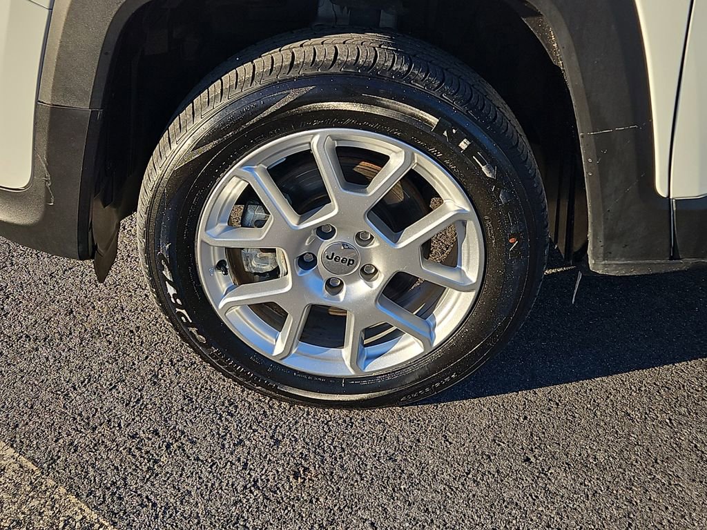 Used 2022 Jeep Renegade Latitude w/ Convenience Group image 7