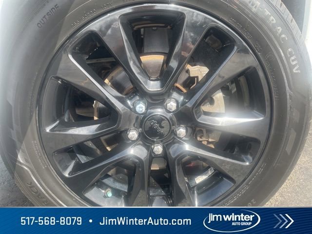 Used 2019 Jeep Grand Cherokee Altitude image 3