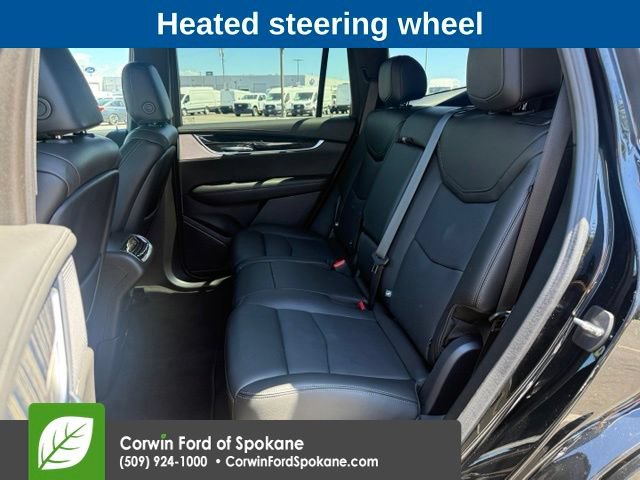 Used 2023 Cadillac XT6 Premium Luxury w/ Technology Package AWD/4WD image 11