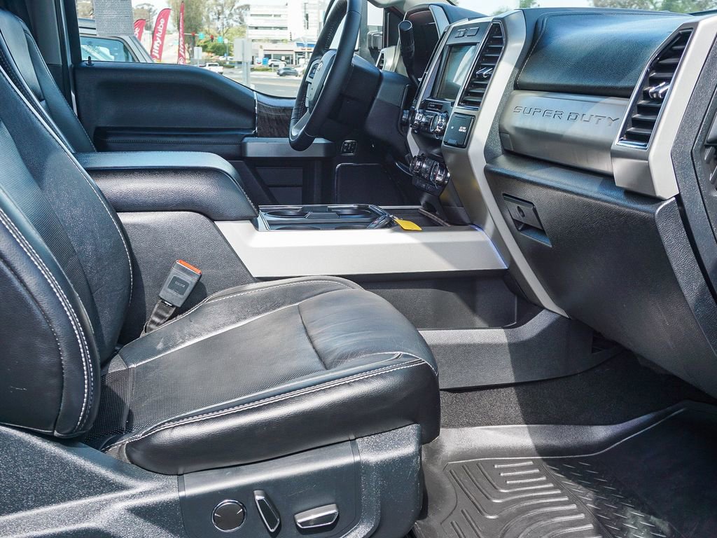 Used 2019 Ford F250 Lariat w/ Lariat Ultimate Package AWD/4WD image 12