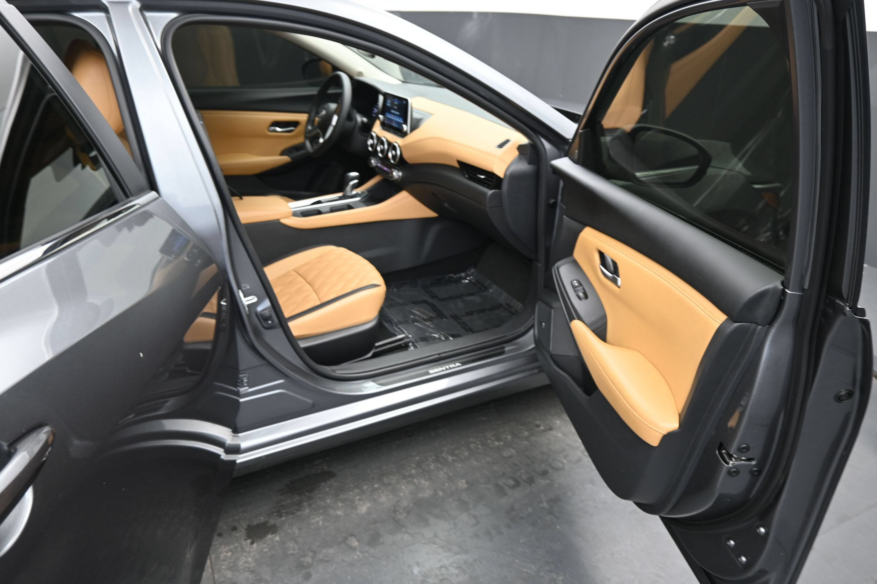 Certified 2024 Nissan Sentra SV w/ SV Premium Package FWD image 11