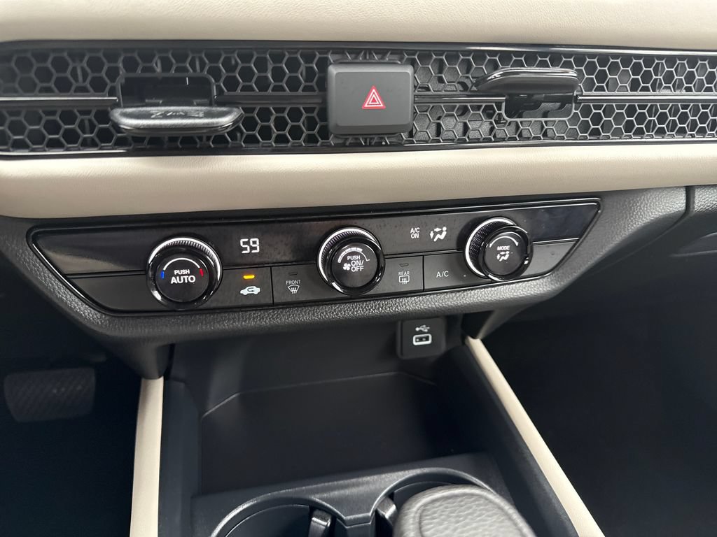 Certified 2025 Honda HR-V LX image 31