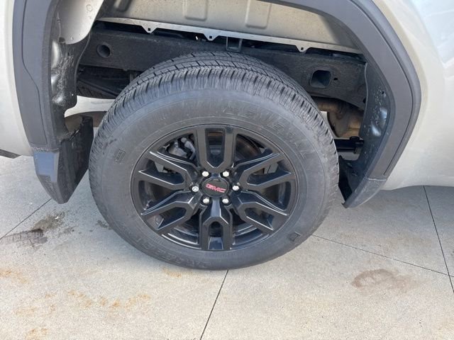 Used 2023 GMC Sierra 1500 Pro w/ Graphite Edition image 10