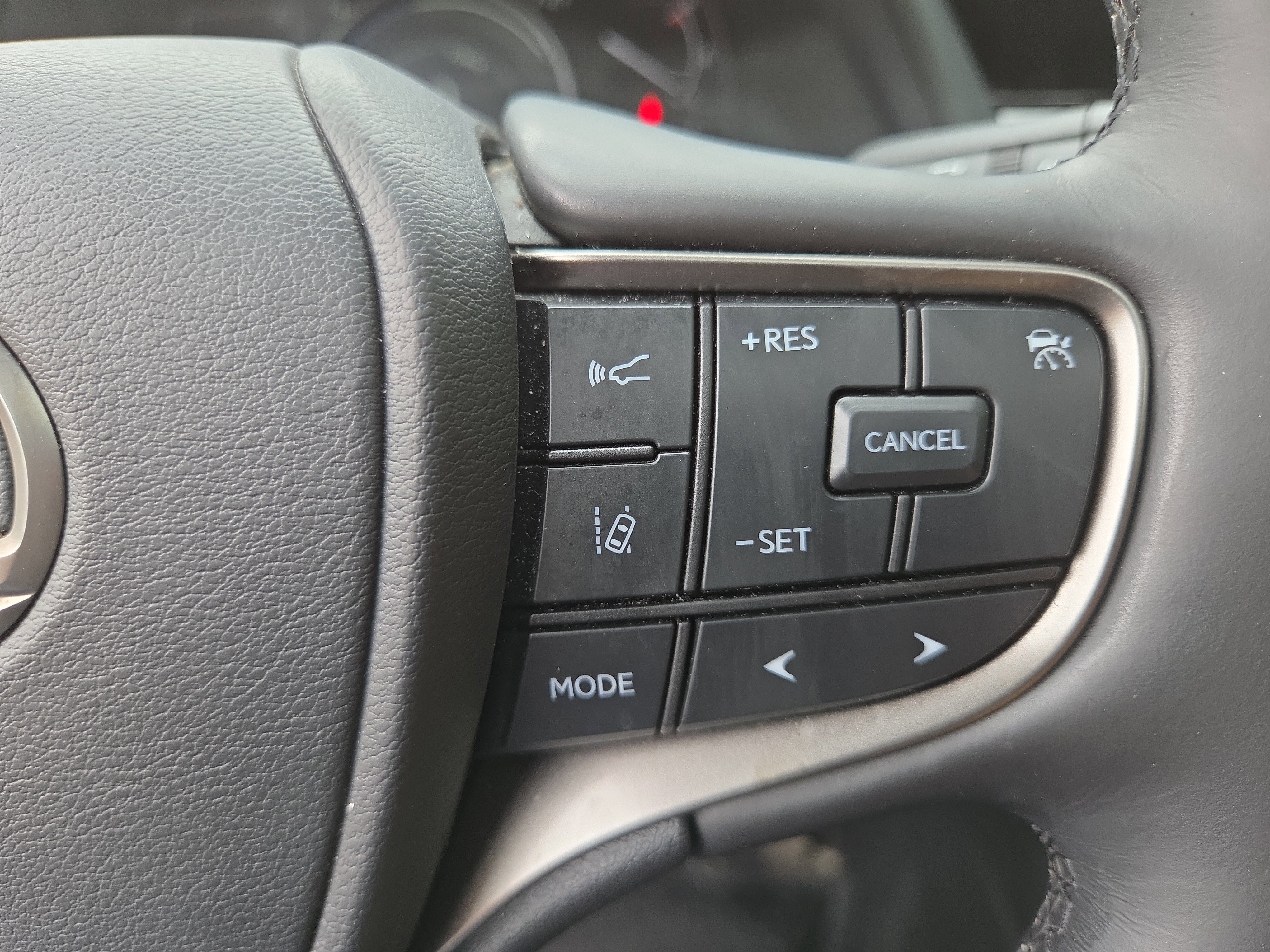 Used 2024 Lexus UX 250h AWD w/ Premium Package image 25