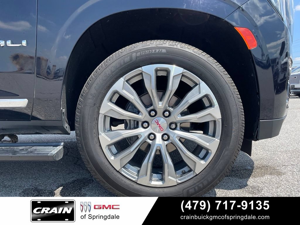 Used 2023 GMC Yukon Denali AWD/4WD image 32
