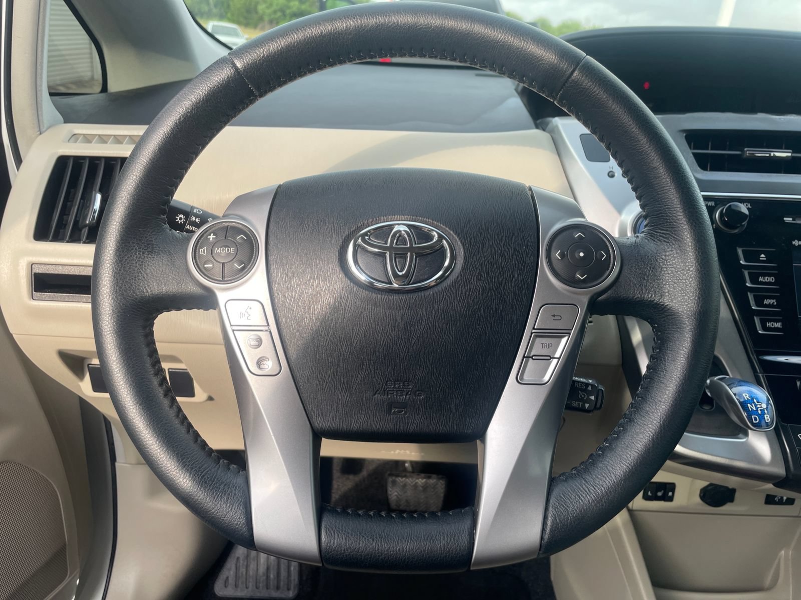 Used 2017 Toyota Prius V Four FWD image 14
