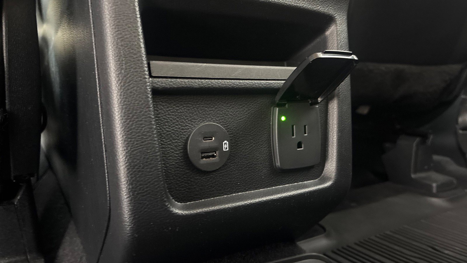 Certified 2022 Ford Edge SEL w/ Convenience Package image 24