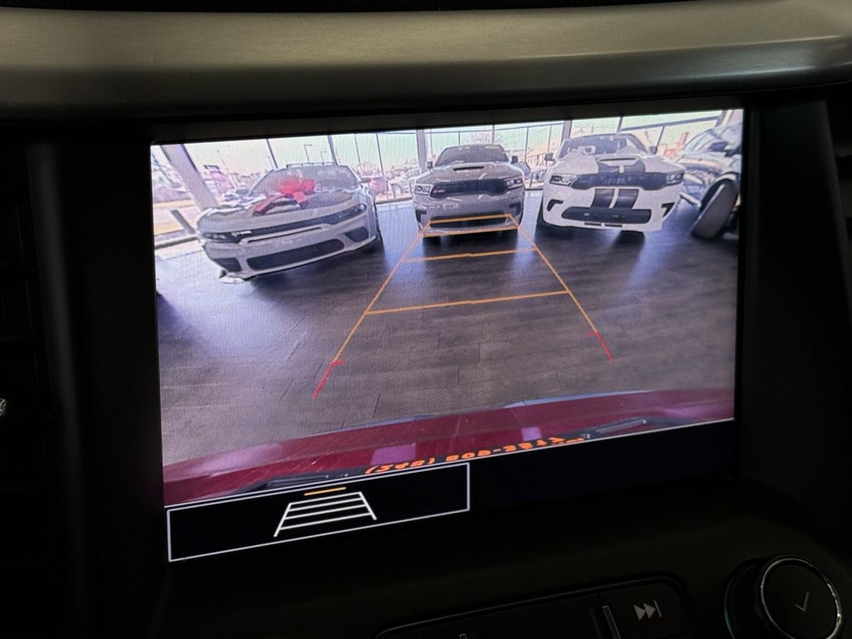 Used 2020 GMC Acadia SLE image 43