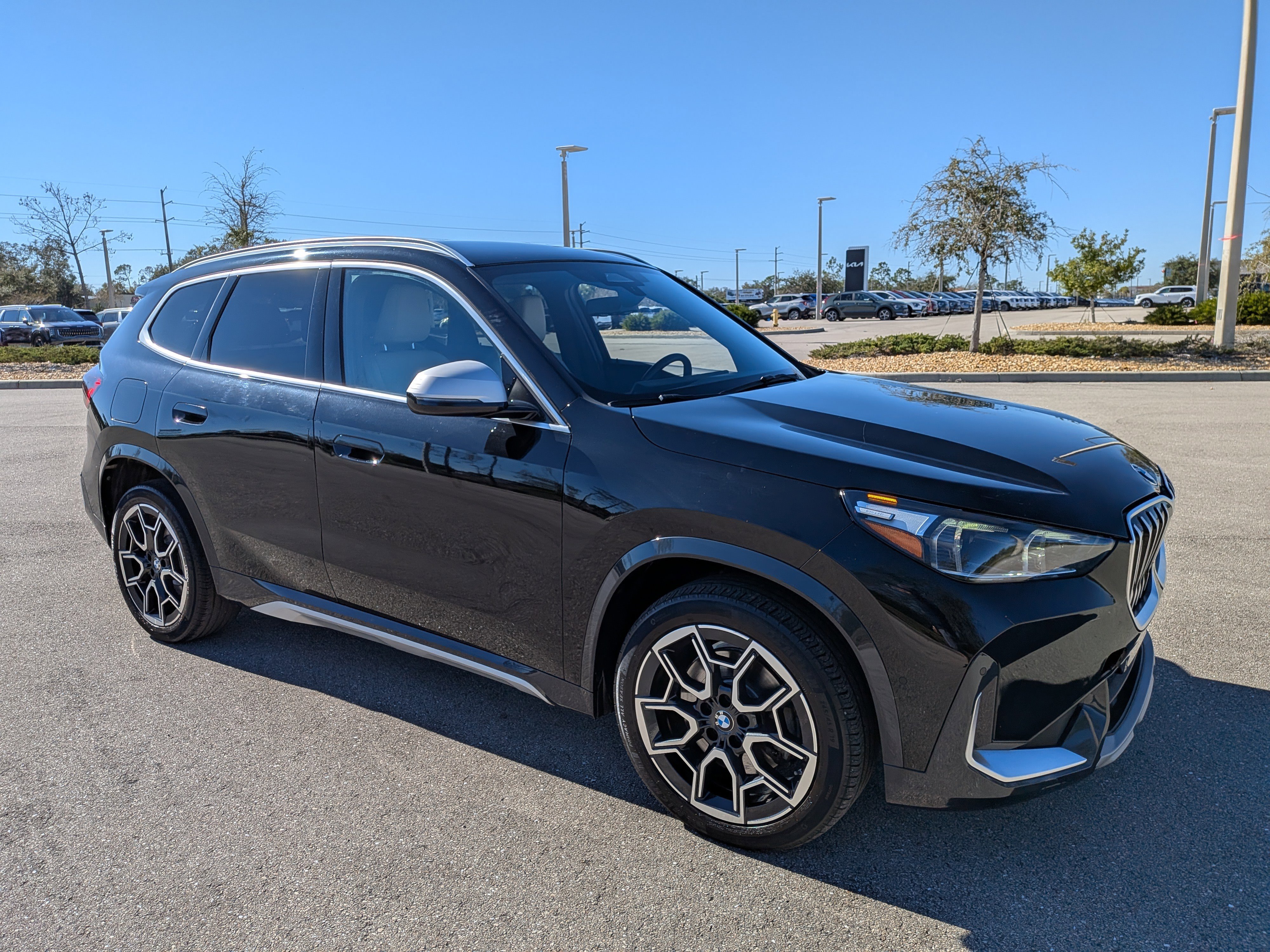 Used 2023 BMW X1 xDrive28i image 2