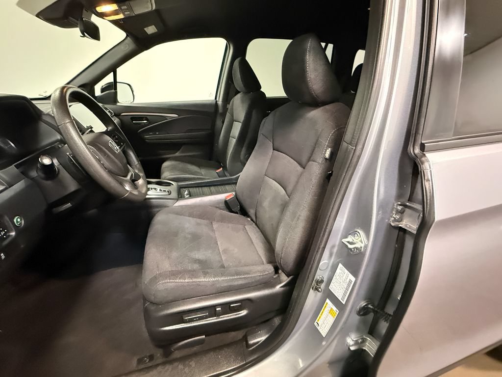 Used 2022 Honda Pilot Sport image 12