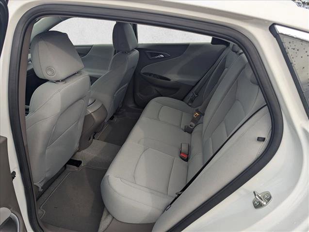 Certified 2025 Chevrolet Malibu LS FWD image 17