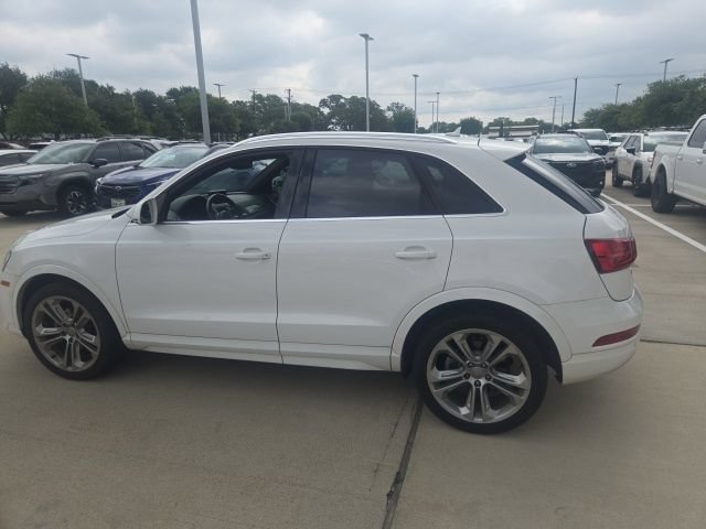 Used 2017 Audi Q3 2.0T Premium Plus w/ Premium Plus Package AWD/4WD image 5