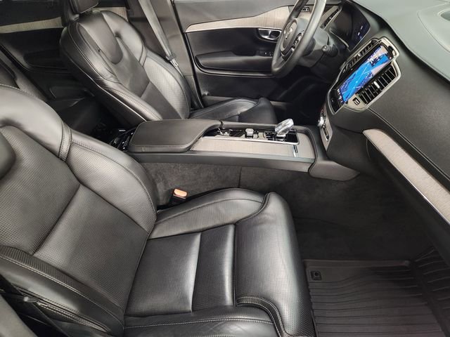 Used 2023 Volvo XC90 B6 Ultimate w/ Protection Package Premier AWD/4WD image 3