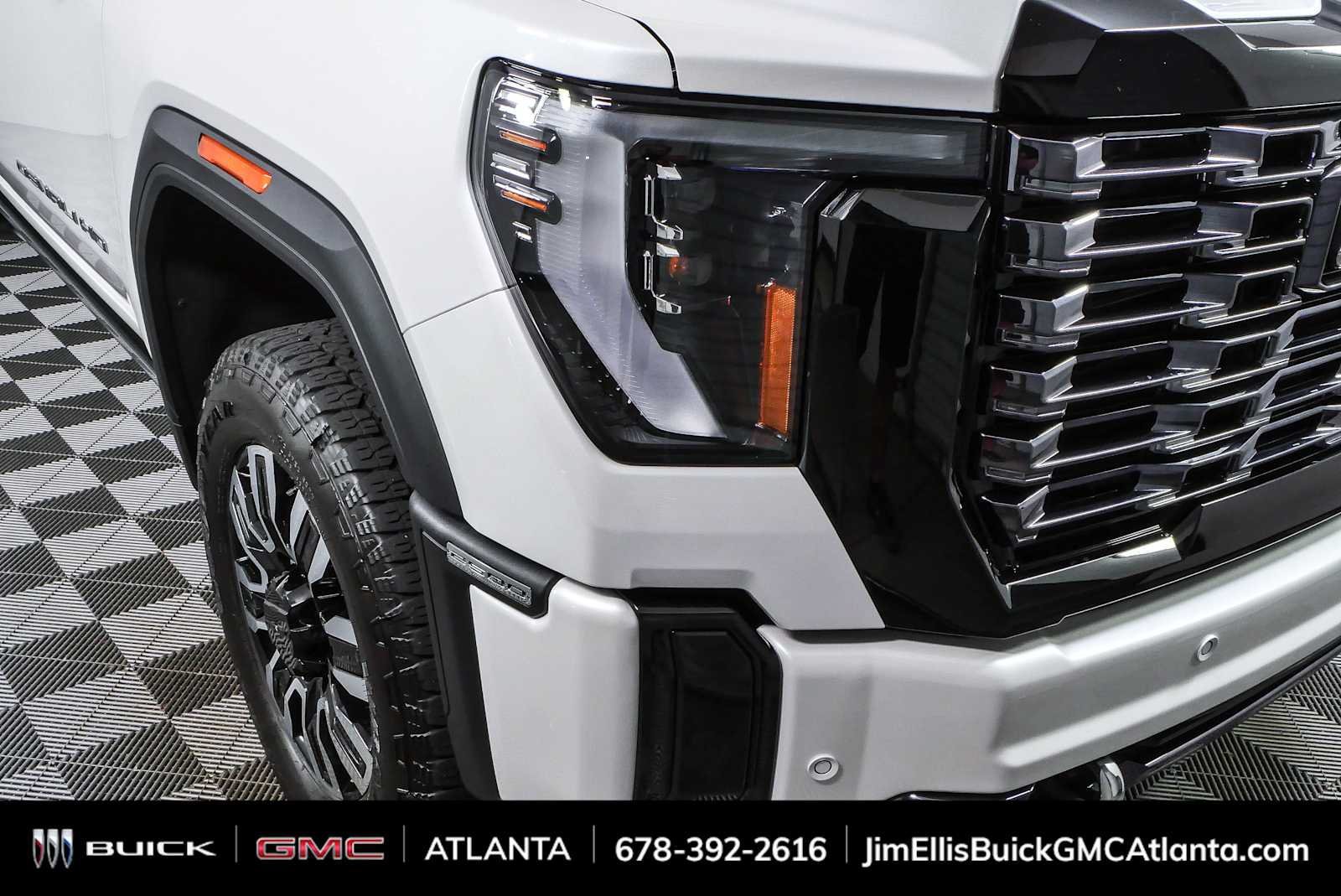 Used 2025 GMC Sierra 2500 Denali Ultimate AWD/4WD image 35
