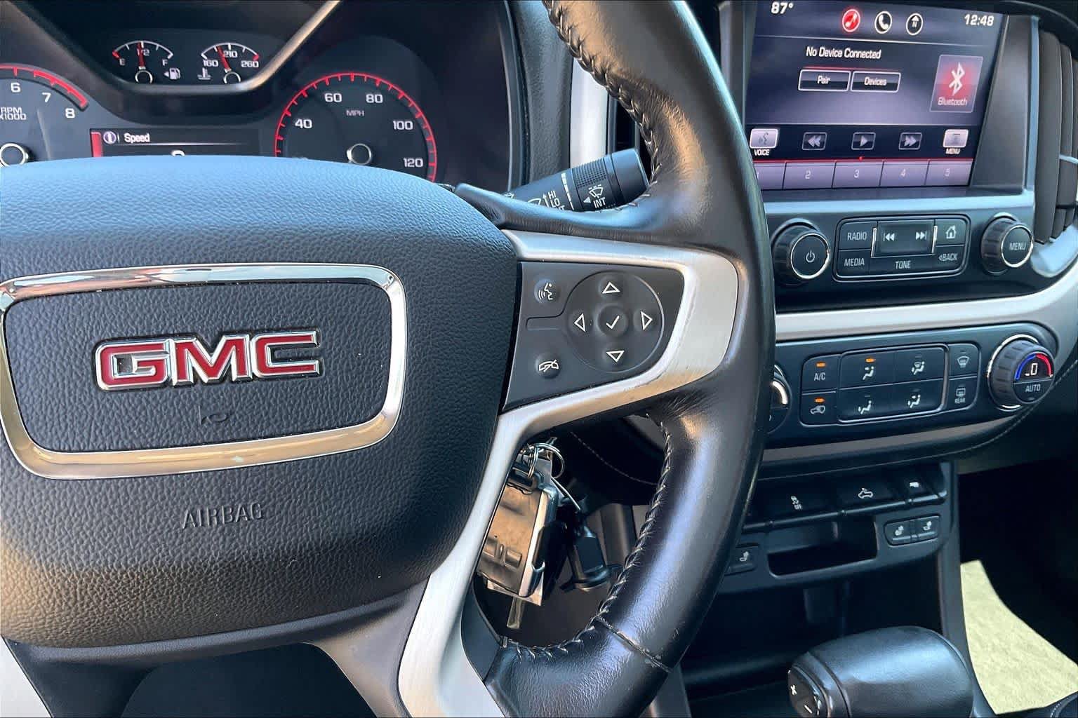 Used 2015 GMC Canyon SLT AWD/4WD image 24