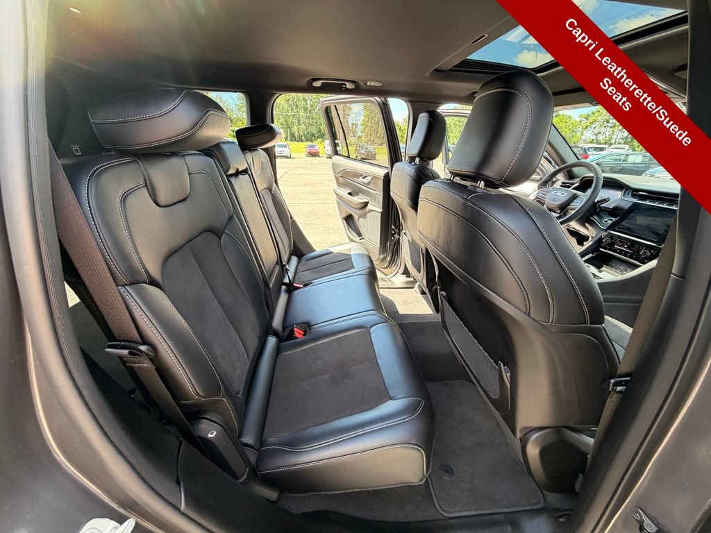 Used 2024 Jeep Grand Cherokee Altitude AWD/4WD image 34