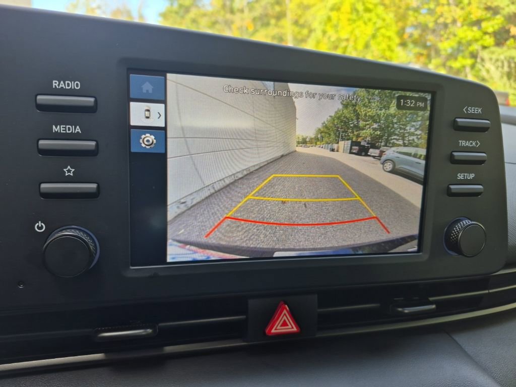 Used 2025 Hyundai Elantra Sport image 25