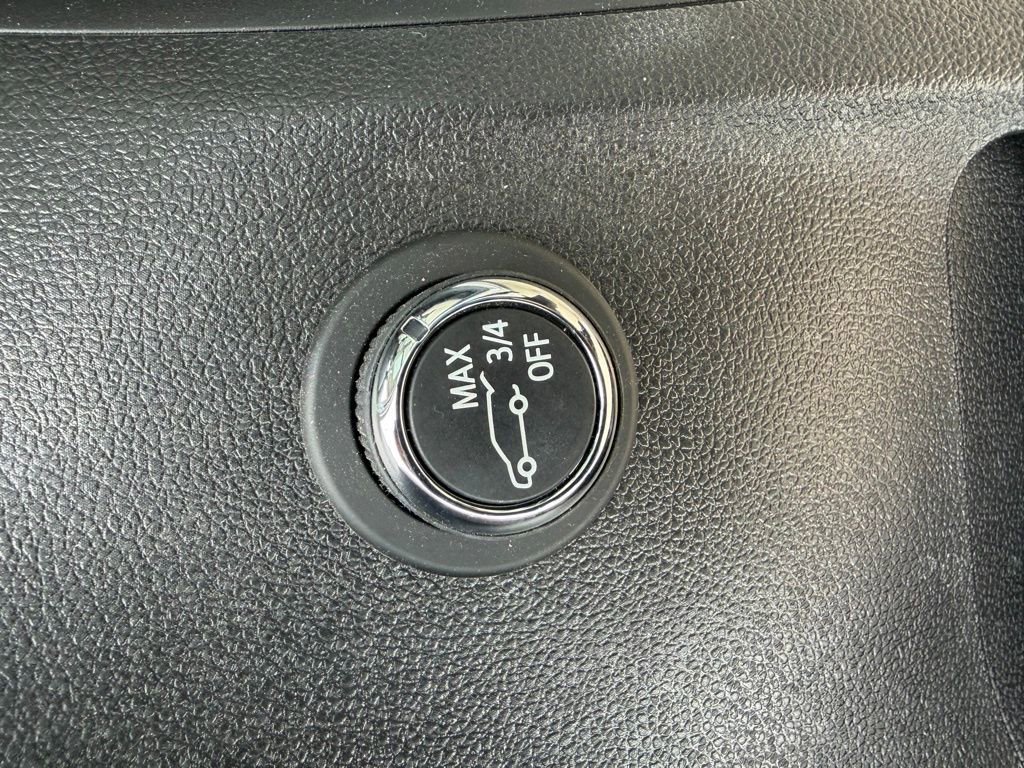 Used 2024 Buick Envision Avenir image 15