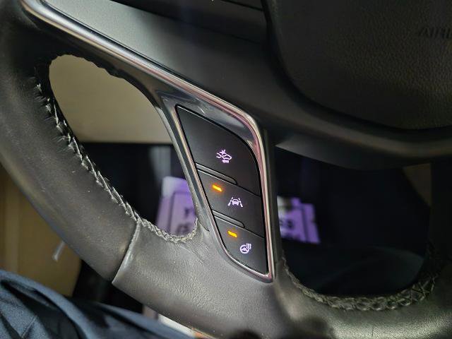 Used 2018 Cadillac XT5 Luxury w/ Driver Awareness Package AWD/4WD image 25