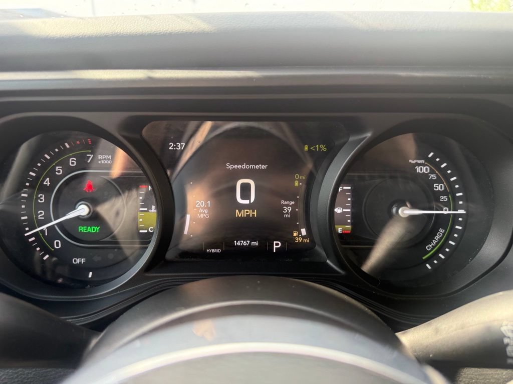 Used 2025 Jeep Wrangler Unlimited Sahara AWD/4WD image 20