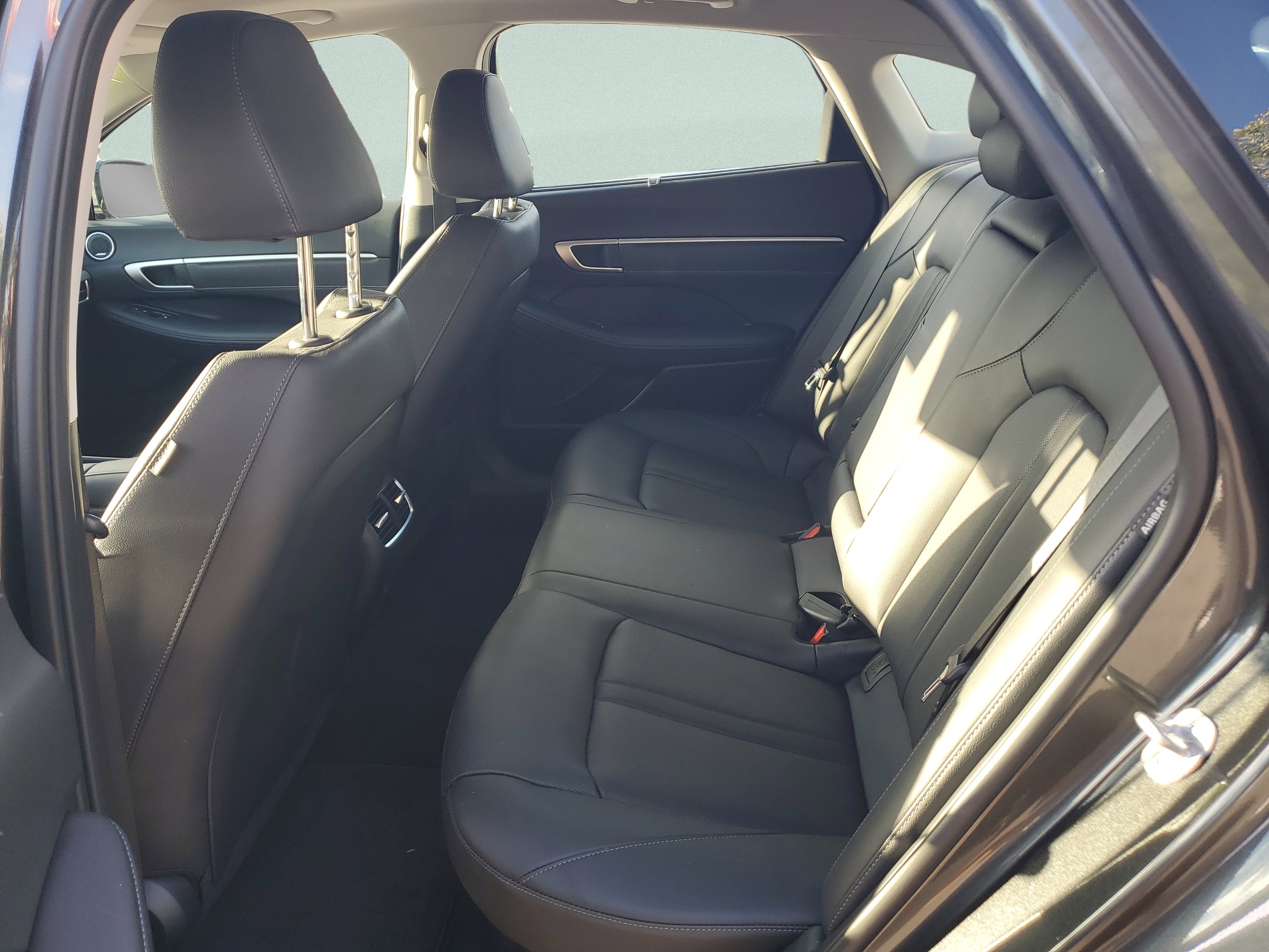 Certified 2025 Hyundai Sonata Limited FWD image 10