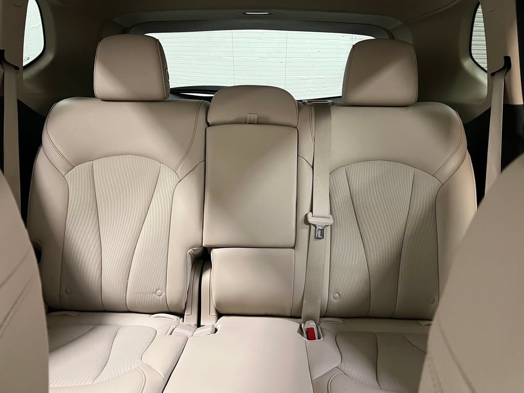 Used 2018 Buick Envision Preferred AWD/4WD image 28
