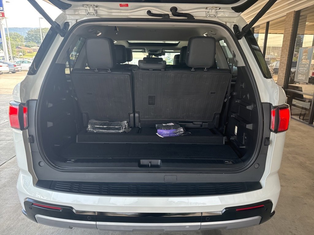 Used 2023 Toyota Sequoia Limited w/ Tow Technology Package image 25