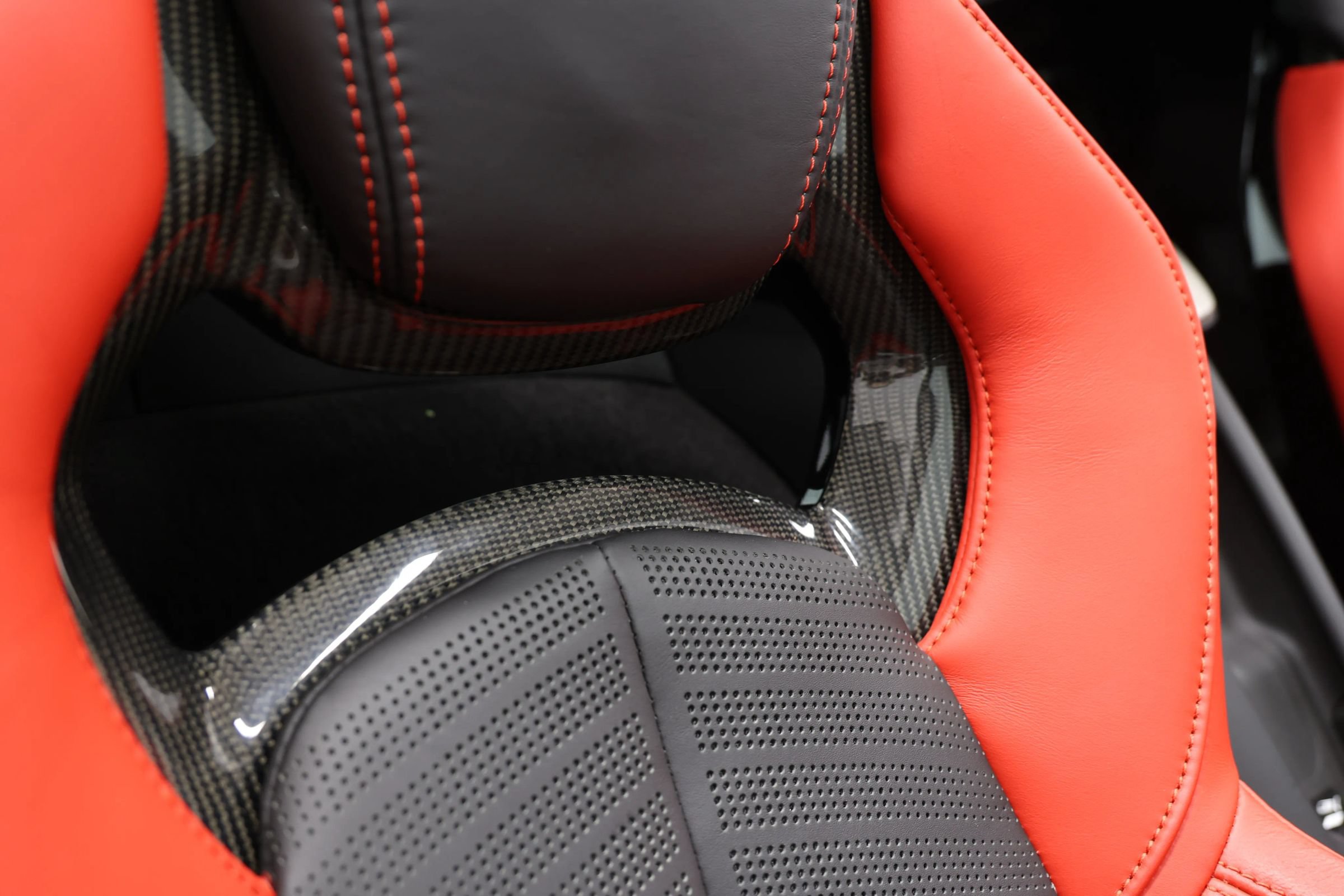 Used 2020 Chevrolet Corvette Stingray Preferred Cpe w/ 2LT Preferred Equipment Group RWD image 82