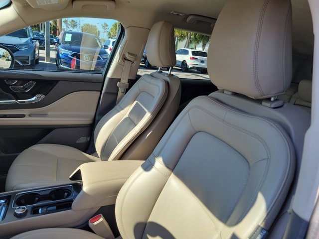 Used 2021 Lincoln Corsair AWD w/ Equipment Group 101A image 16