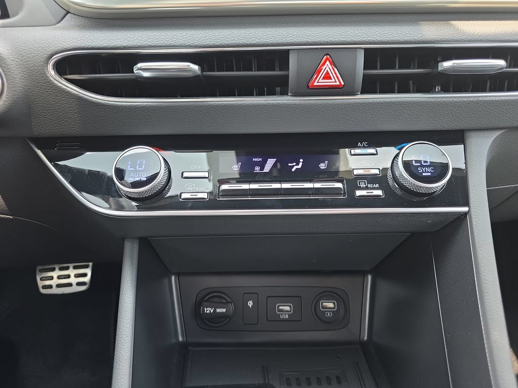 Certified 2022 Hyundai Sonata SEL Plus w/ Cargo Package FWD image 32