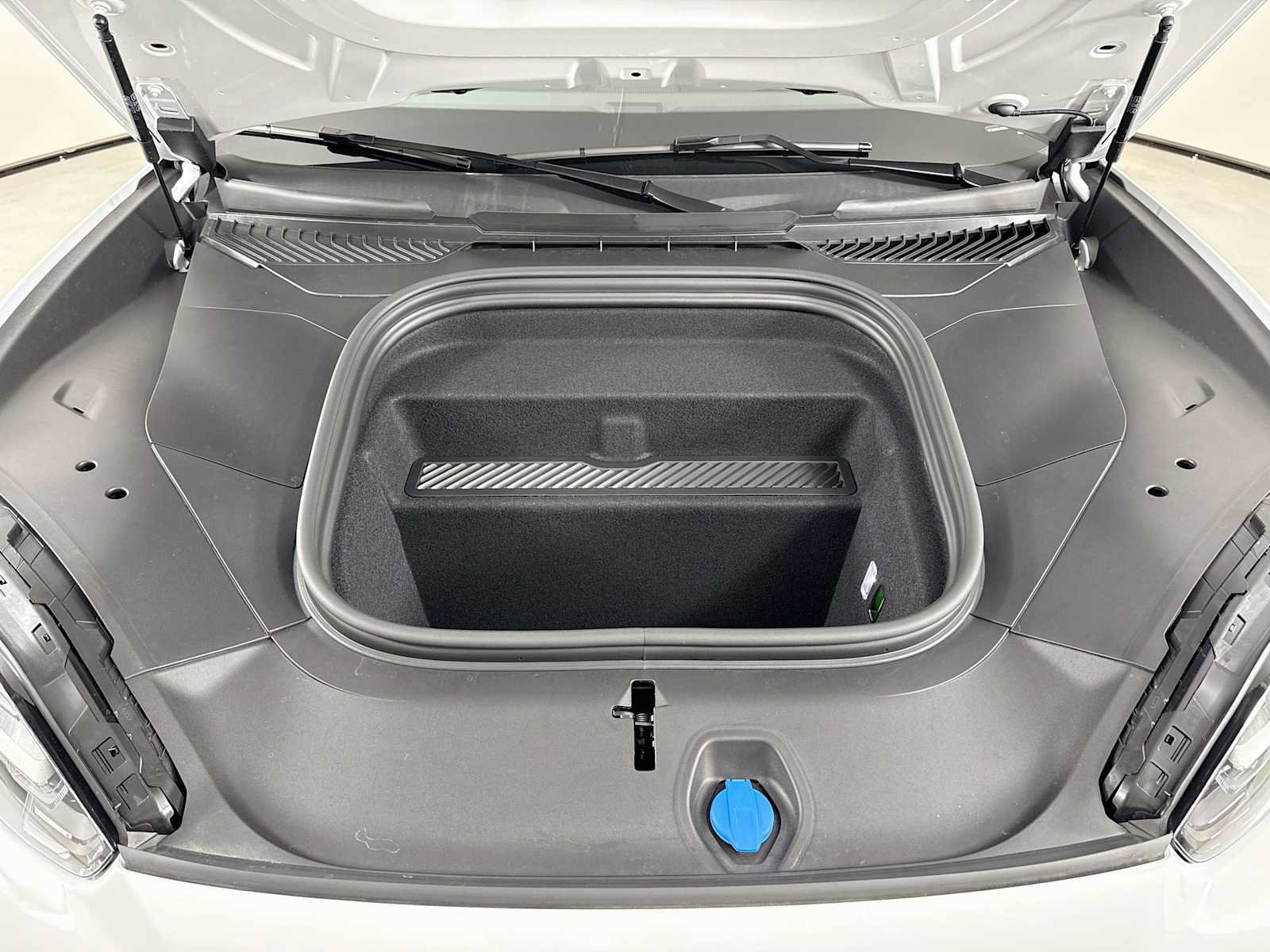 New 2026 Porsche Cayenne Turbo AWD/4WD image 30