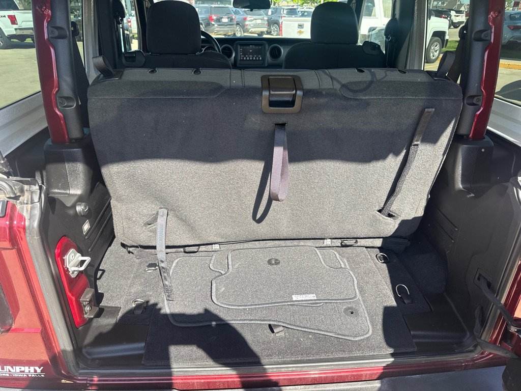 Used 2021 Jeep Wrangler Sport AWD/4WD image 16