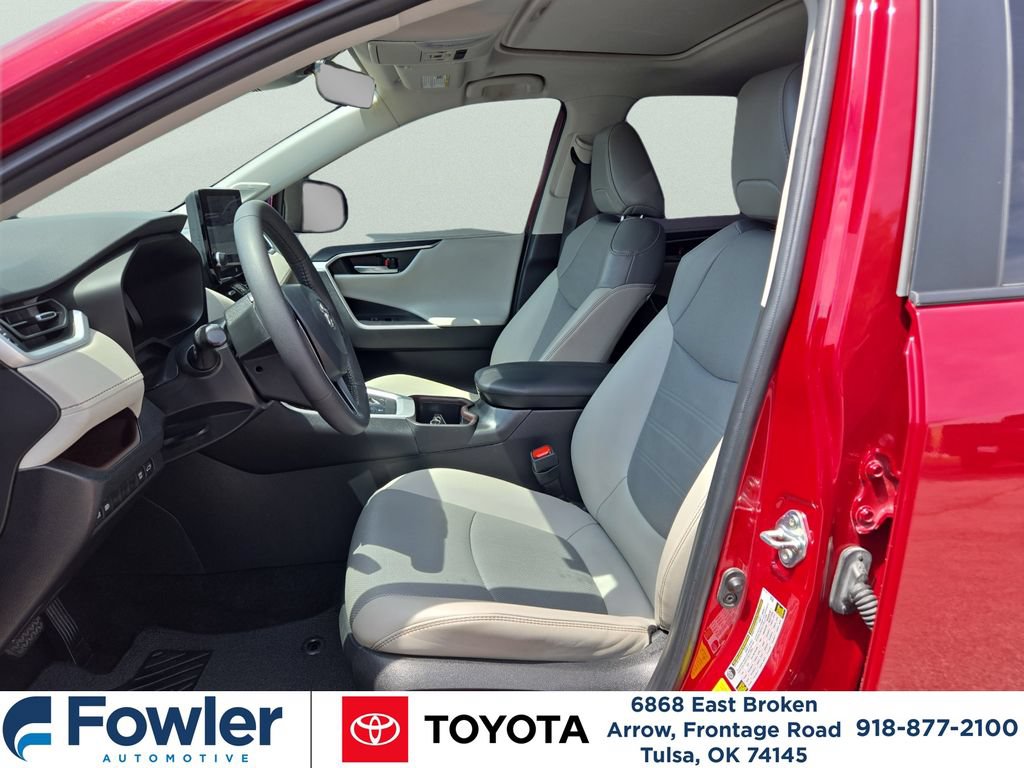 Used 2024 Toyota RAV4 Limited AWD/4WD image 13