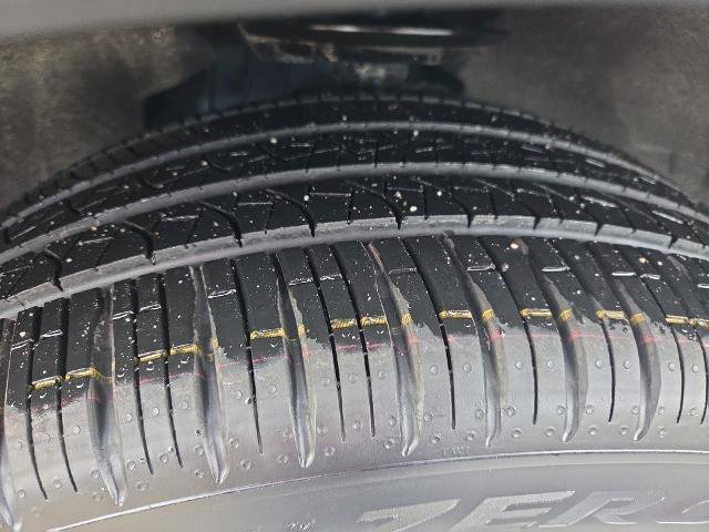 Certified 2025 Ford Explorer Active image 7